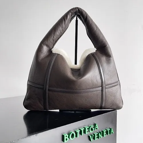 All categories 💚 Authentic bags 💚 BV 2025 new BV armpit bag